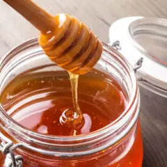 Czy miód ma gluten? Odkryj prawdę o bezpieczeństwie dla celiaków