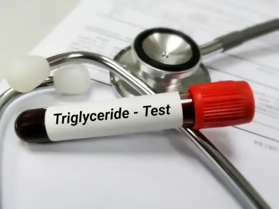 Wysokie trójglicerydy a samopoczucie - Co naprawdę oznaczają?